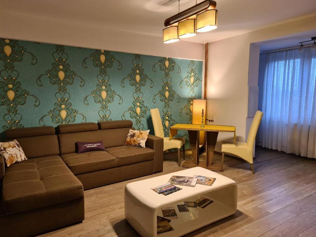 Central Cosy Apart Oradea Apartment Exterior foto